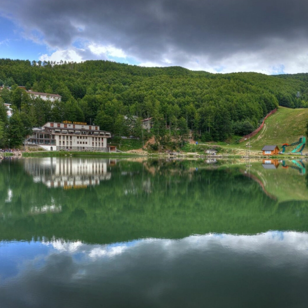Cerreto laghi